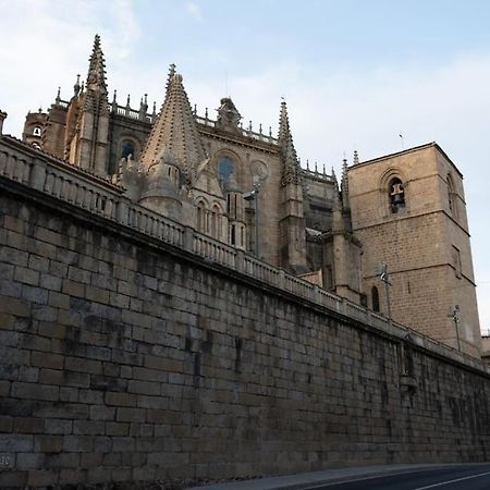 Las Dos Catedrales 1 Plasencia Esterno foto