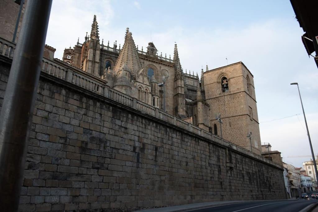 Las Dos Catedrales 1 Plasencia Esterno foto